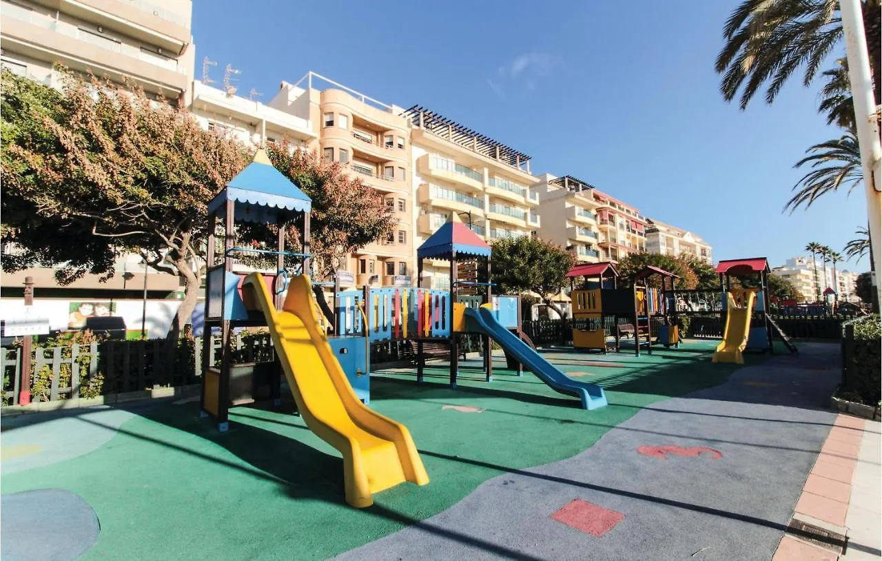 Cozy Apartment In Estepona With Wifi